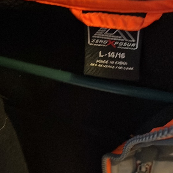 EUC ZeroXposur light coat - Picture 5 of 6